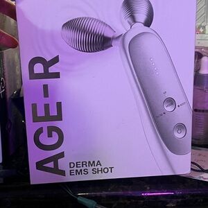 Derma EMS Shot Skincare Tool - Silver